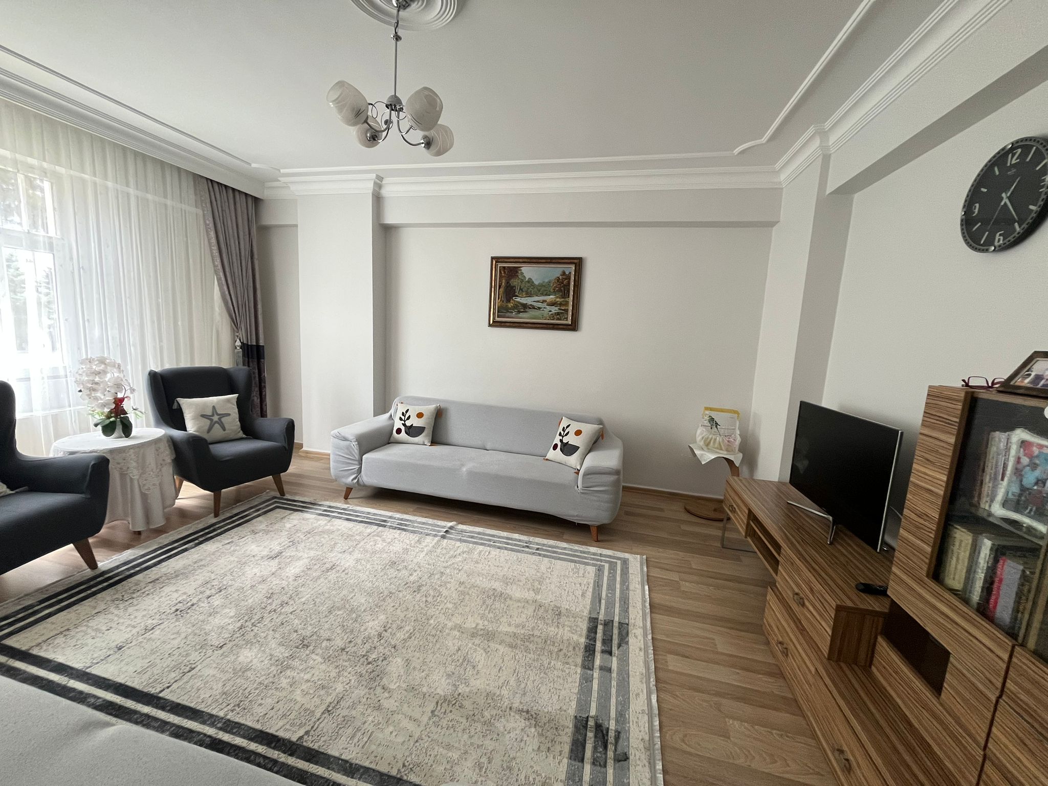 KAYAPINAR BELEDİYESNİN TAM KARŞISI SATILIK 3+1 FIRSAT DAİRE