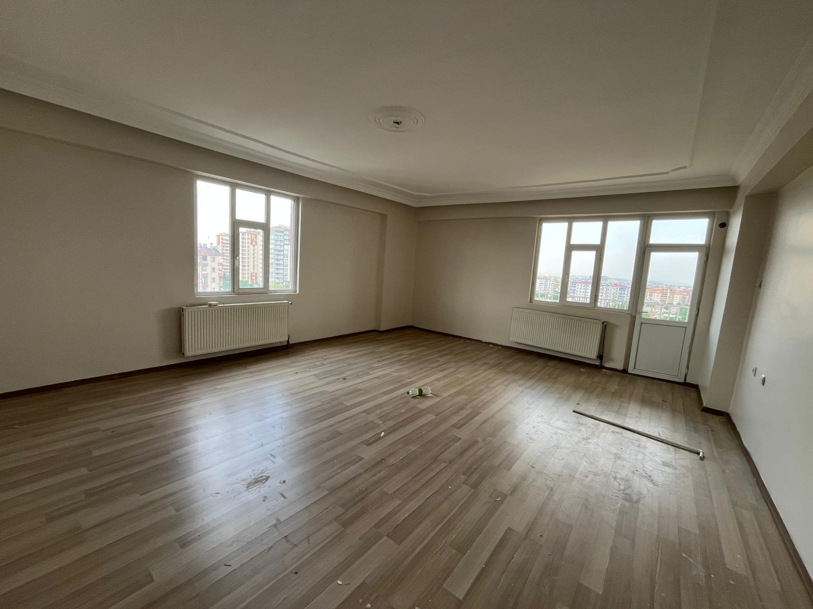 KAYAPINAR BELEDİYESİNİN ARKASI 3+1 FIRSAT DAİRE