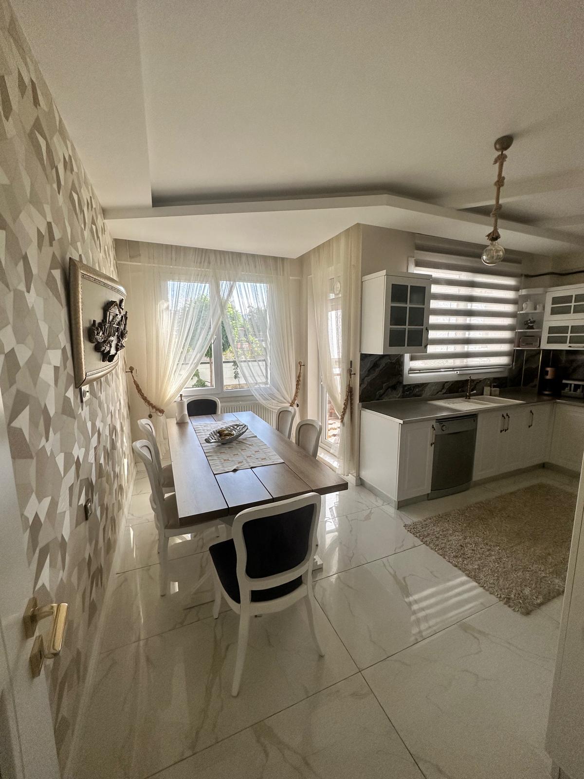 WİNSTOWN YANI SATILIK 3,5+1 SATILIK  DAİRE